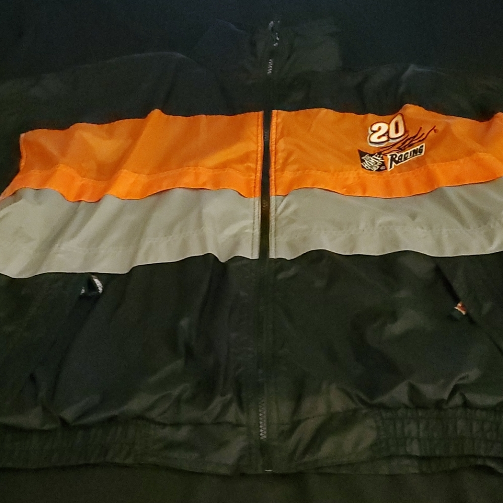 Large comfortable #20 windbreaker